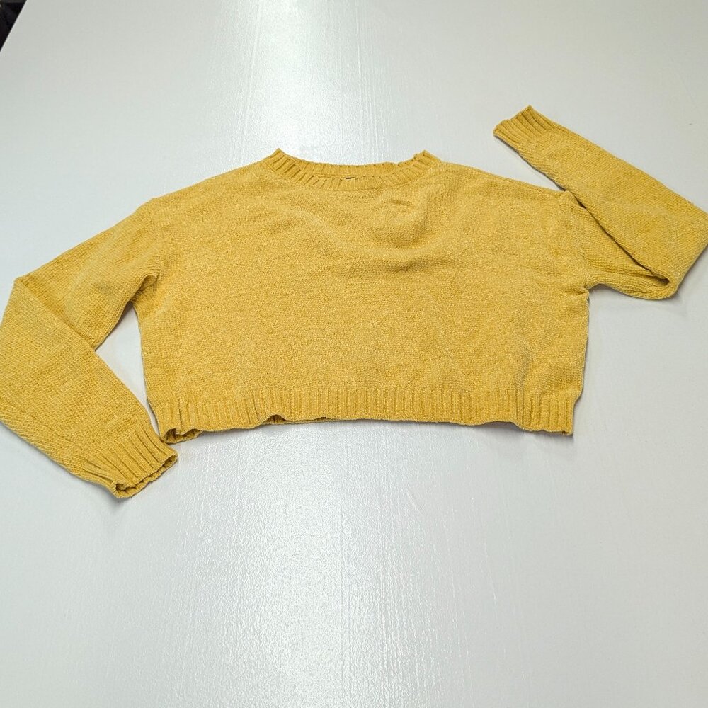 Social Scene Size Small Mustard Yellow Cropped Chenille Sweater